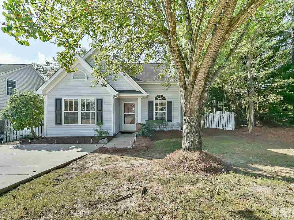 1st image of 703 Edenberry Dr