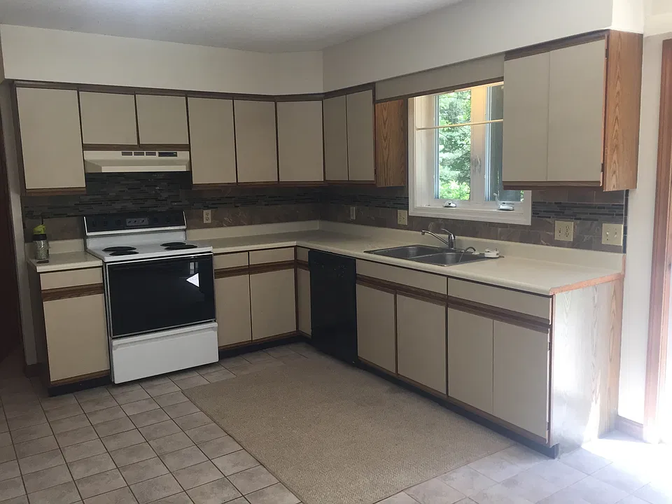 Open concept kitchen area brand new refrigerator and oven -- dishwasher and disposal
Lots of cabinet space as well