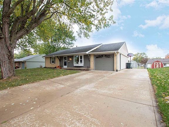2nd image of 133 Whitehorn Dr