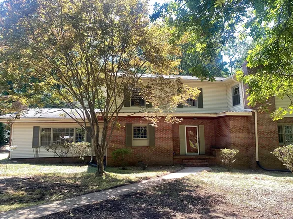 226 Riggs Dr, Clemson, SC 29631