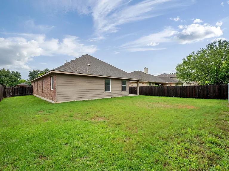 799 Clear Springs Holw — Photo 27