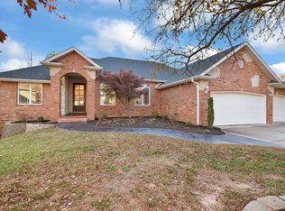 808 E Carleton St, Springfield, MO 65810