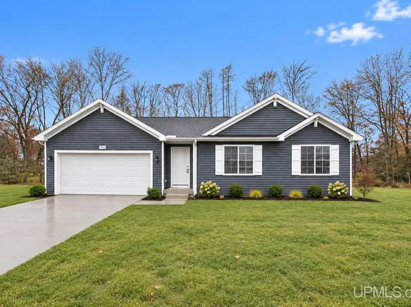 W5859 Springview Dr, Norway, MI 49870