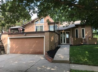 2100 Heather Ln, Lincoln, NE 68512