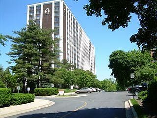 Rockville Pike Driveway