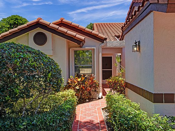 3rd image of 6041 Sunny Manor Court