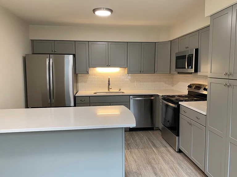 300 Claiborne Ave #2 — Photo 4