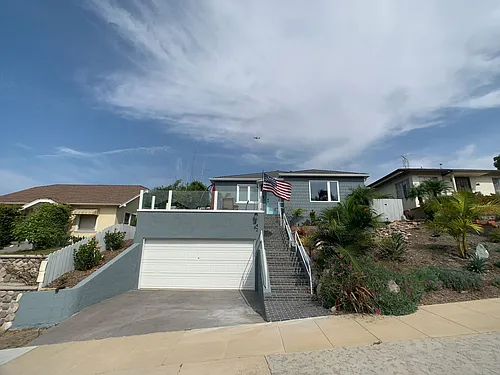 4462 Santa Monica Ave Photo 1