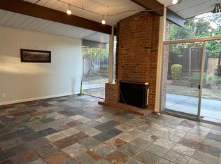 829 Stendhal Ln, Cupertino, CA