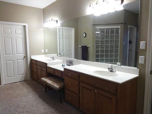 5th image of 8200 Glasgow Dr