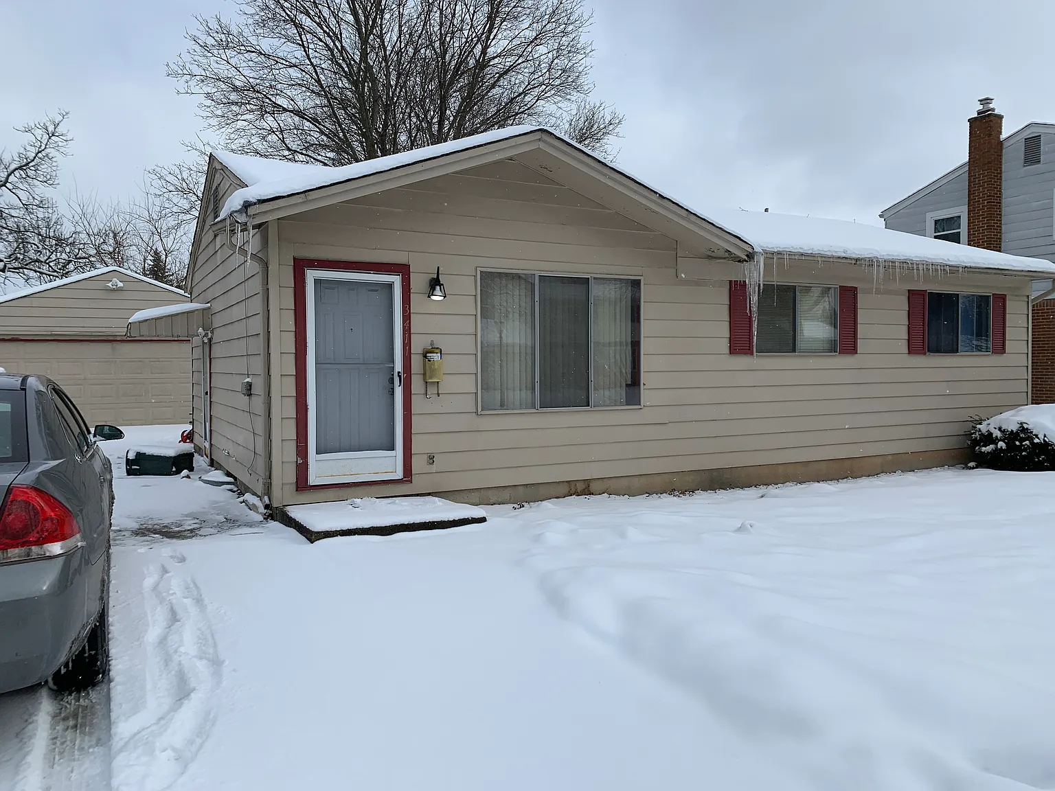 3411 S Catherine St photo 1