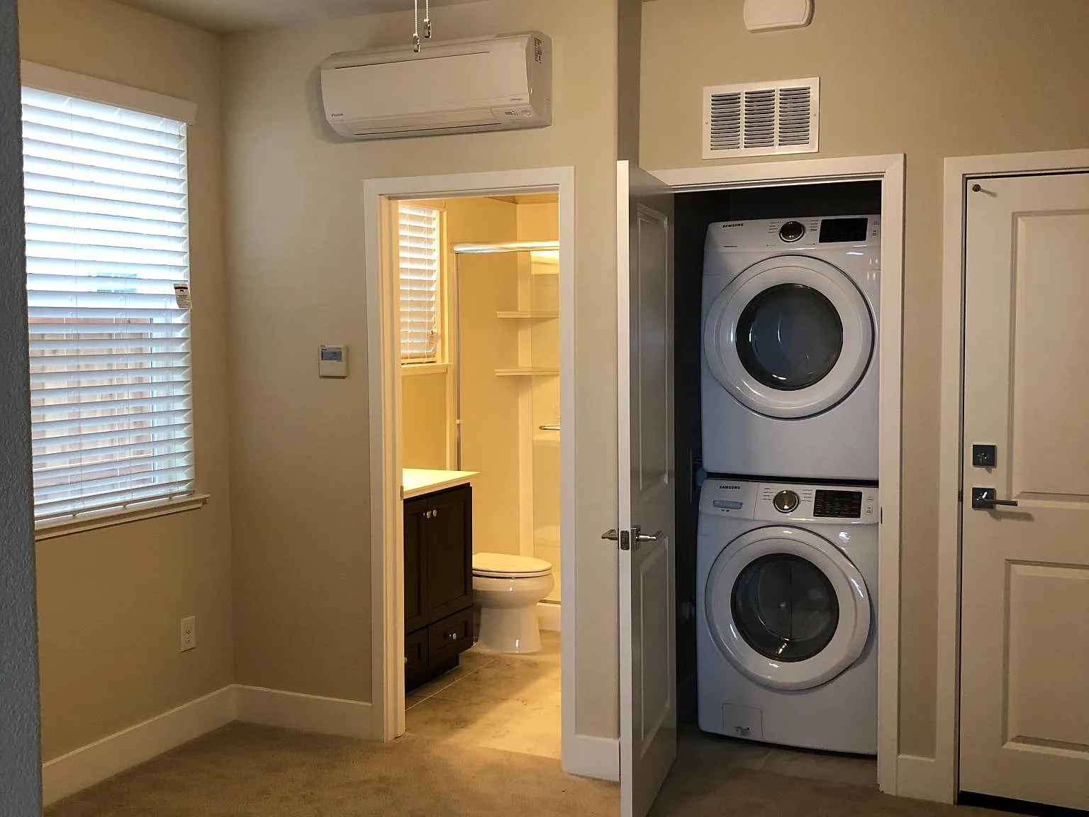 1 bed, 450 sqft, $1,500 — Photo 3