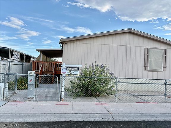 2nd image of 5621 Tahoe Dr