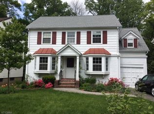 29 Riverview Dr, Montclair, NJ 07043