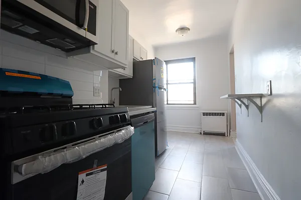 Rented by Douglas Elliman | media 2