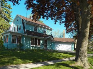 529 S Fairview St, Appleton, WI 54914