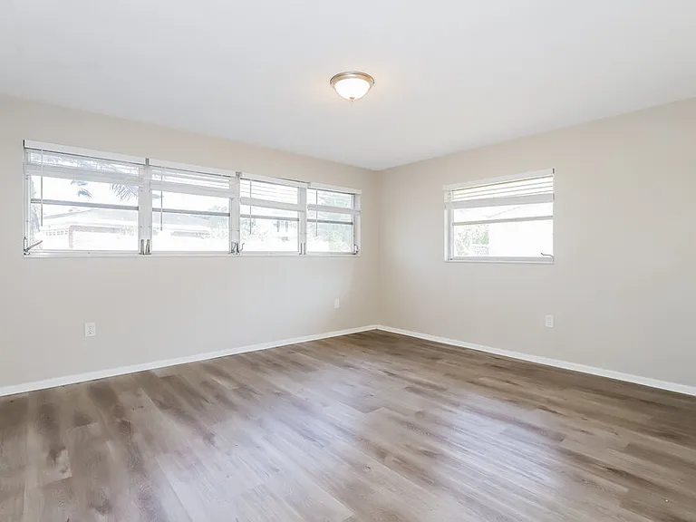144 Shelley Dr — Photo 13