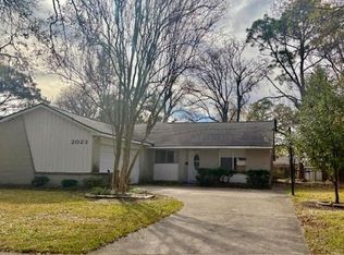 2023 Westlake Rd, Houston, TX 77062