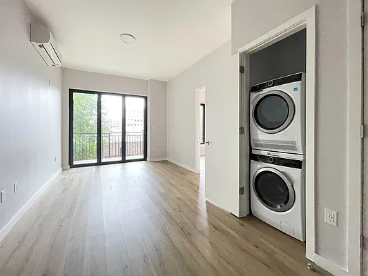 Rented by ERNY LLC | media 34