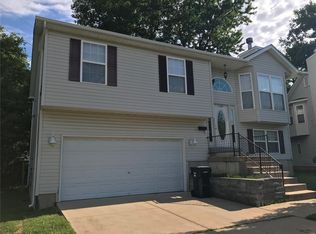 11095 Gertrude Ave, Saint Ann, MO 63074