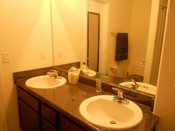 deluxe bathroom