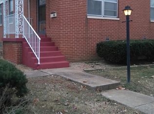 14 S 77th St, Belleville, IL 62223