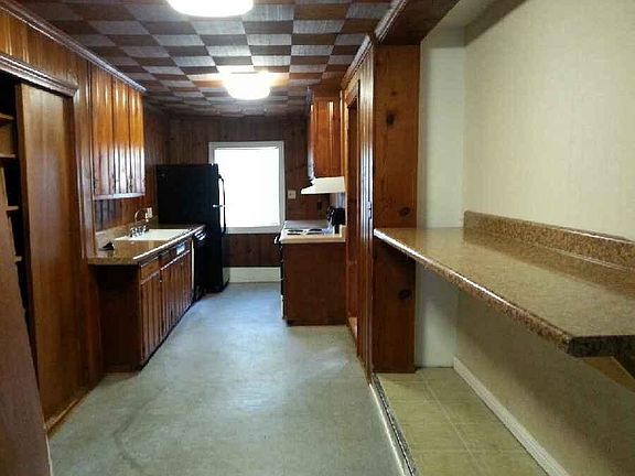 kitchen/dining