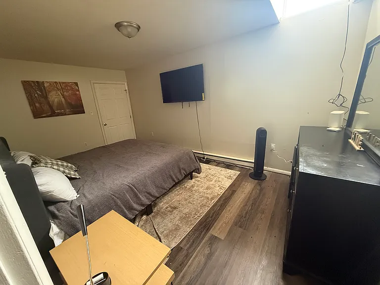 735 Main St #3 — Photo 6