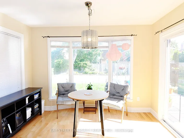 1213 Rosethorne Rd — Photo 7