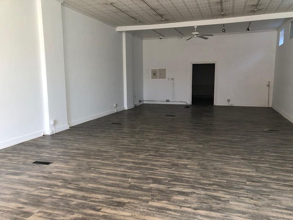 1st image of 206 E Alder St
