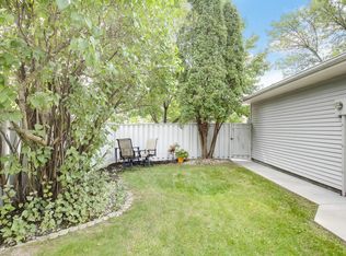 893 Monterey Dr, Shoreview, MN 55126