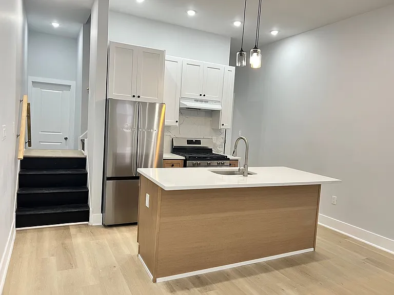 2945 Wharton St — Photo 13