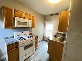 325 Amherst St #2F, Manchester, NH 03104