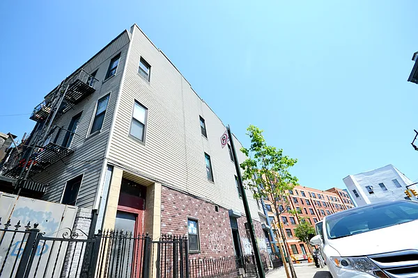 Rented by Bold New York | media 1
