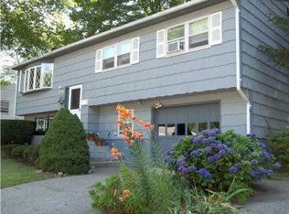 34 Spring St, Westerly, RI 02891