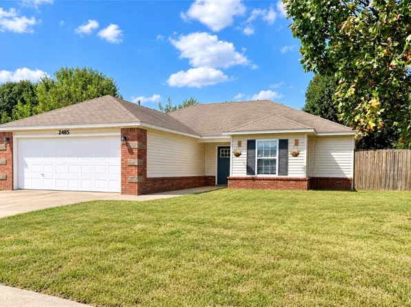 2485 Mary Phelps Dr, Pea Ridge, AR 72751