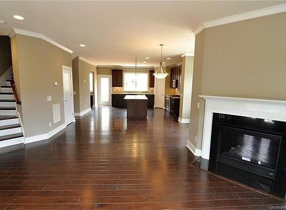 Kitchen_N_Living_Room