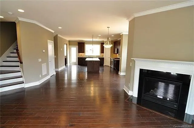Kitchen_N_Living_Room