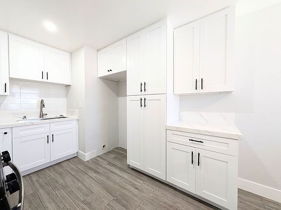 2nd image of 402 13th St #A-d