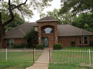 406 Lantern Ridge Ct, Mansfield, TX 76063