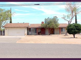 17904 Pine St, Hesperia, CA 92345
