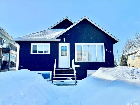 209 8th STREET E, Prince Albert, SK S6V 0V9