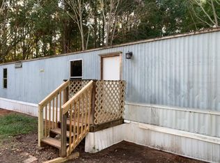 105 J Cobb Dr, Seneca, SC 29678