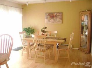 3327 W Canterbury Rd #104, Greenfield, WI 53221