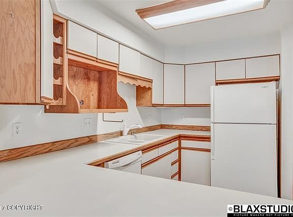 2nd image of 4720 Glasgow Dr