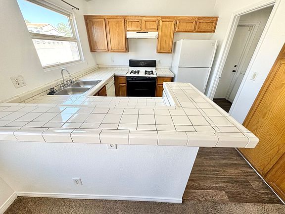 4th image of 2805 Du Barry Manor Ln