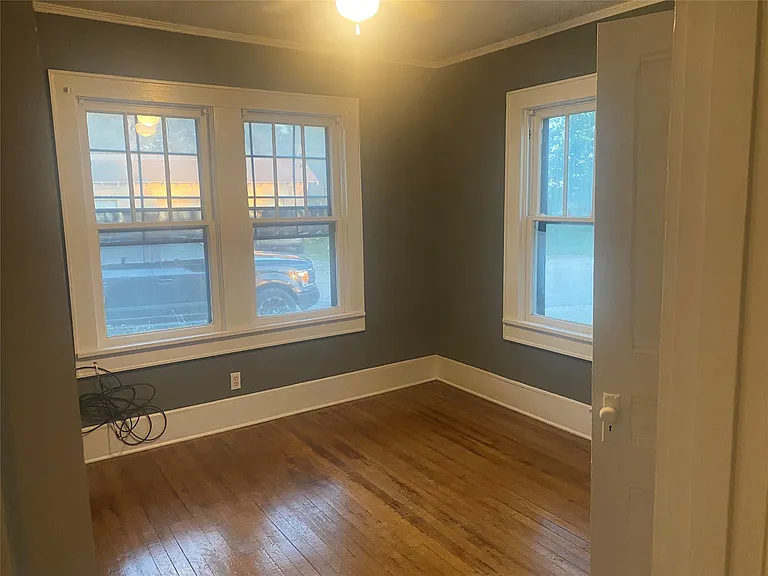 602 E Wise St — Photo 4