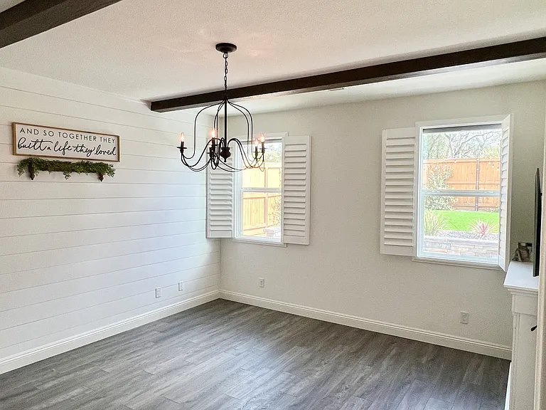 4216 Whitethorn Dr — Photo 31