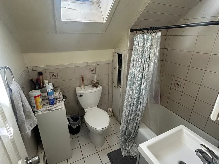 4 Broad St #4 — Photo 6