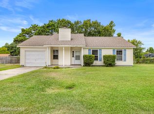 600 Foxfire Cir, Jacksonville, NC 28546